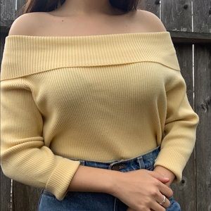 Beautiful pale yellow ribbed knit sweater